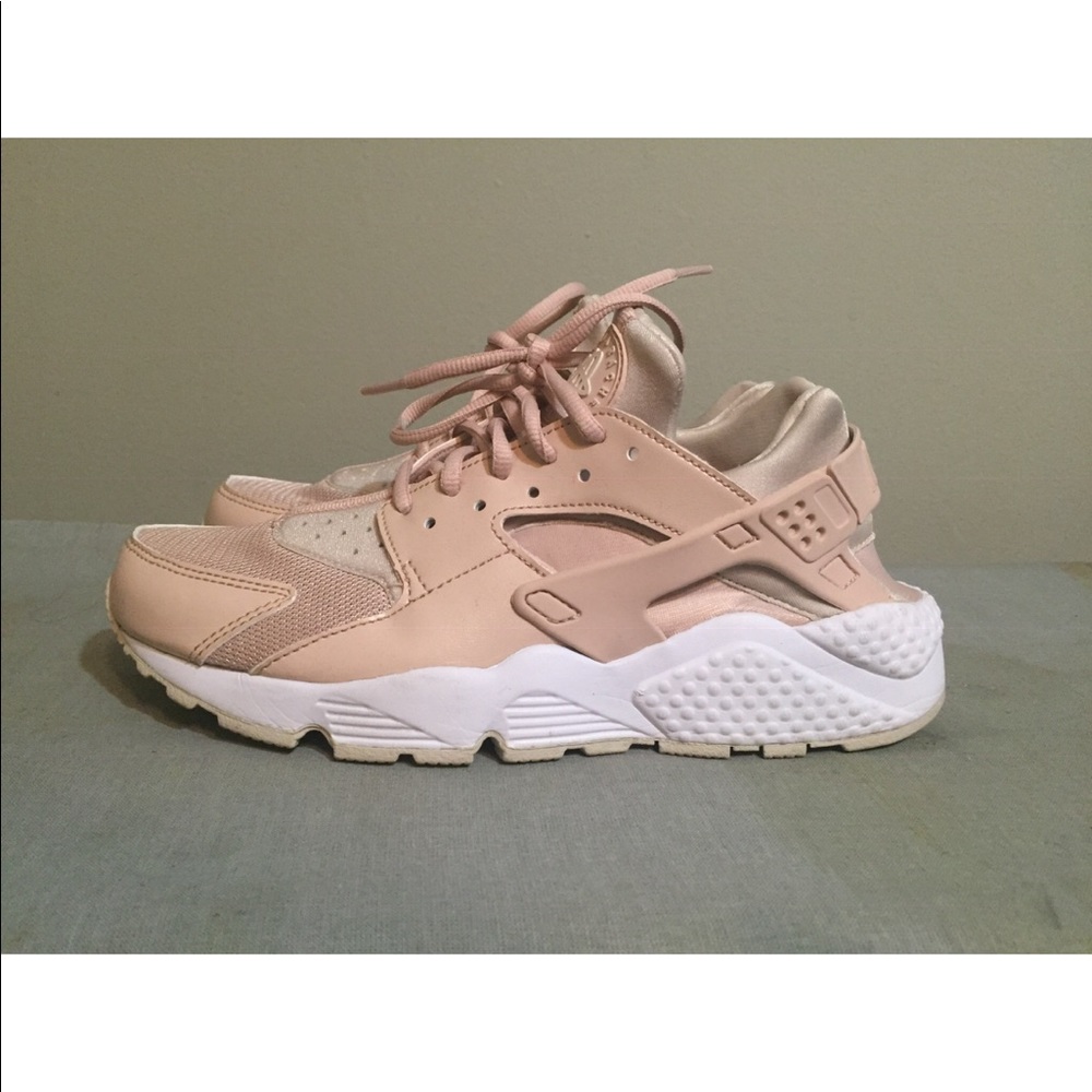 Fairly new Nike’s